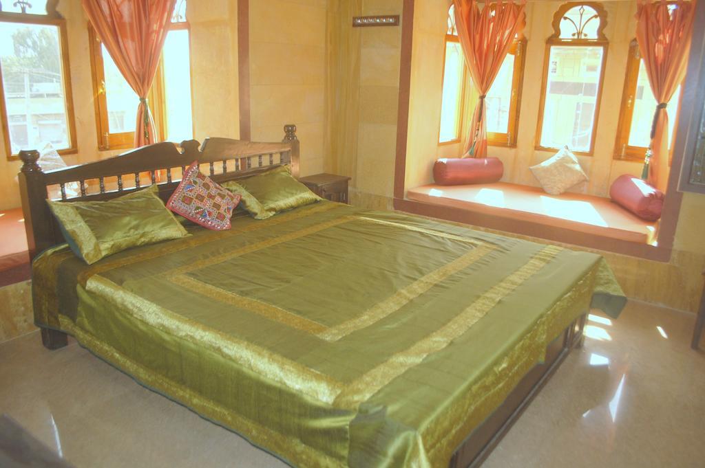 Golden Sandstone Hotel &Resort Jaisalmer Exterior photo